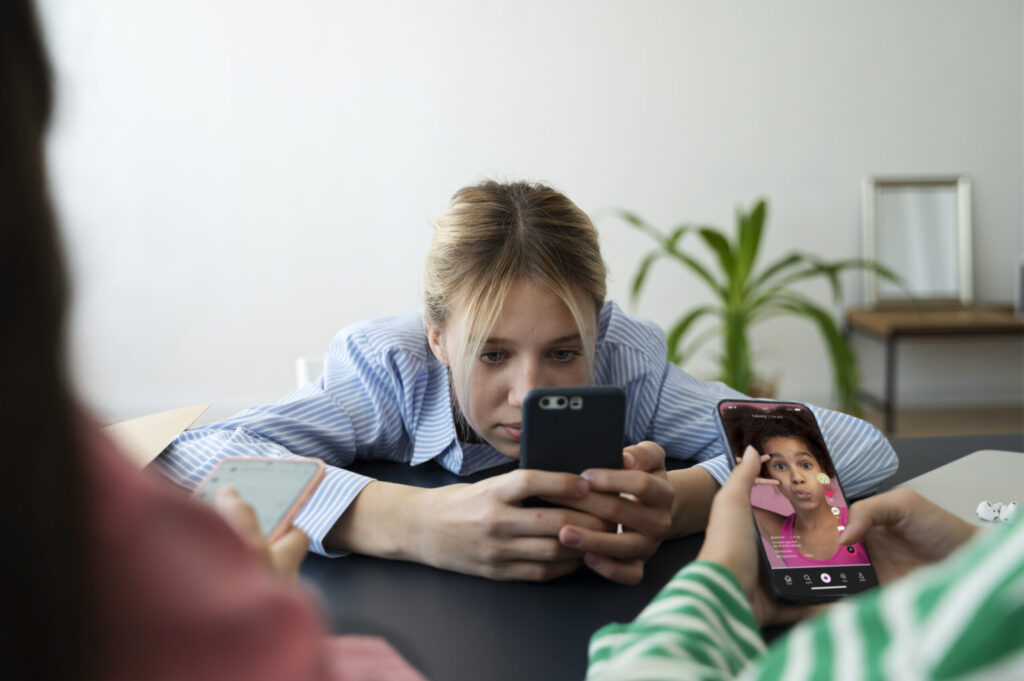 La presión de las redes sociales en los adolescentes